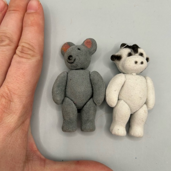 Vintage Miniature Flocked Plastic Mouse And Cow Characters Moveable Arms Legs - Picture 2 of 3